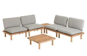 Set čtyř &scaron;ed&yacute;ch l&aacute;tkov&yacute;ch zahradn&iacute;ch křesel a dvou stolků Kave Home Viridis