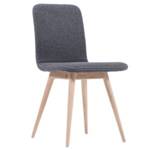 Gazzda Tmavě &scaron;ed&aacute; čalouněn&aacute; j&iacute;deln&iacute; židle Ena