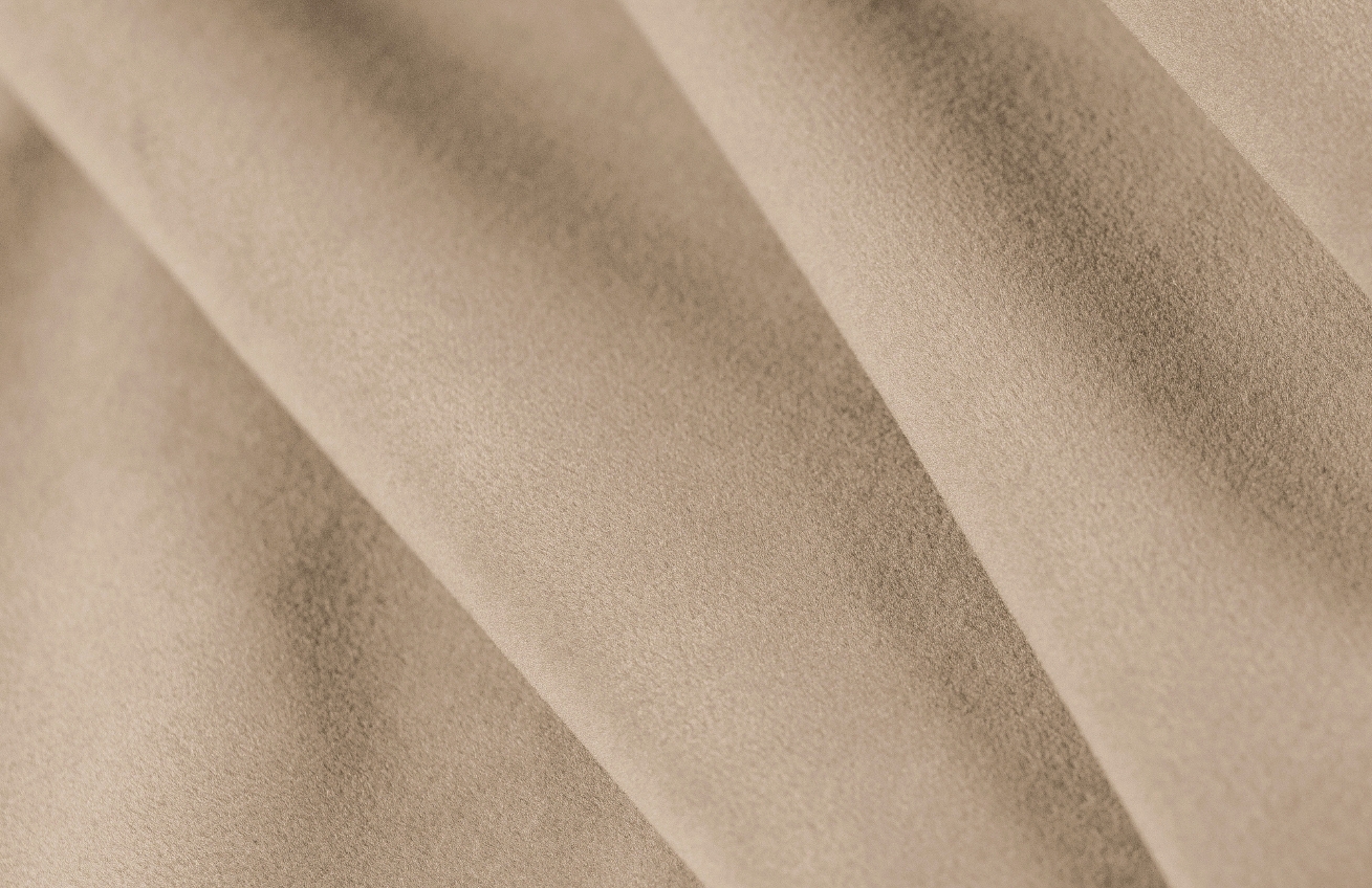 Cosmopolitan Design Pískově hnědá sametová trojmístná pohovka Sydney 295 cm