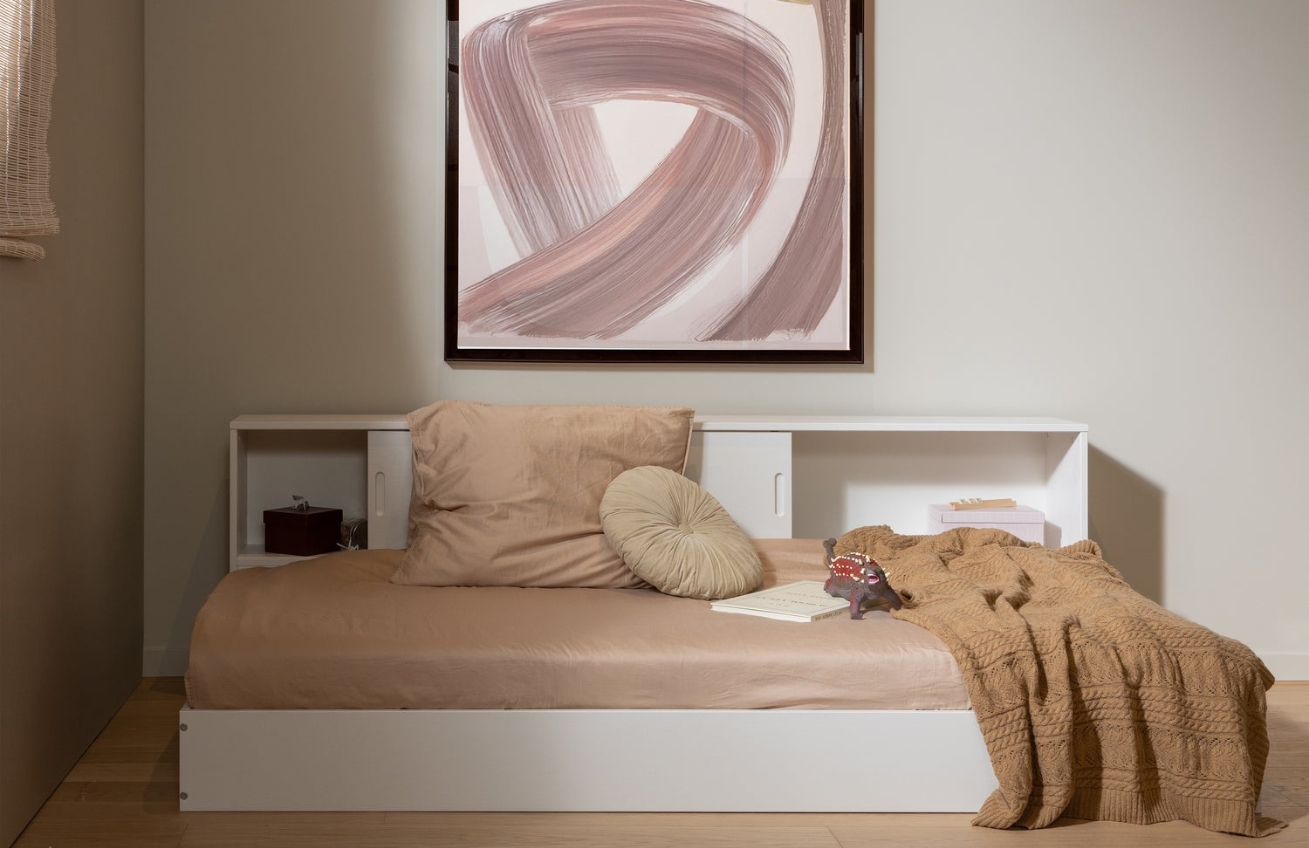 WOOOD Bílá dřevěná postel Carter 90 x 200 cm