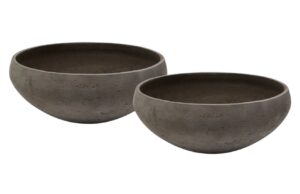 Set dvou &scaron;ed&yacute;ch zahradn&iacute;ch květin&aacute;čů Kave Home Nura &Oslash; 45/55 cm